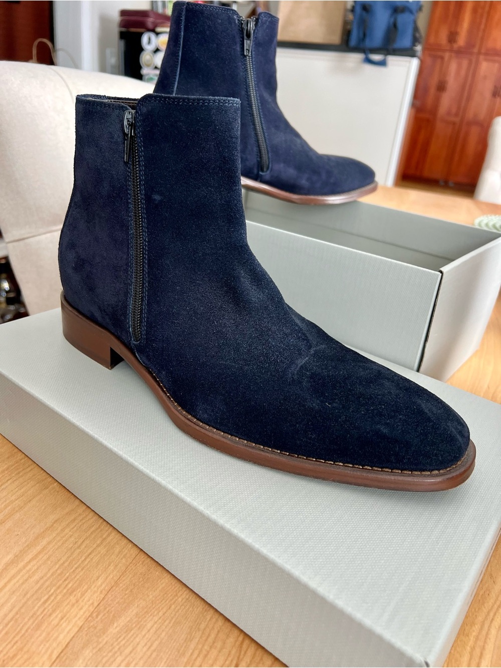 Men's Navy Suede Side-Zip Ups Chelsea Boots size 8